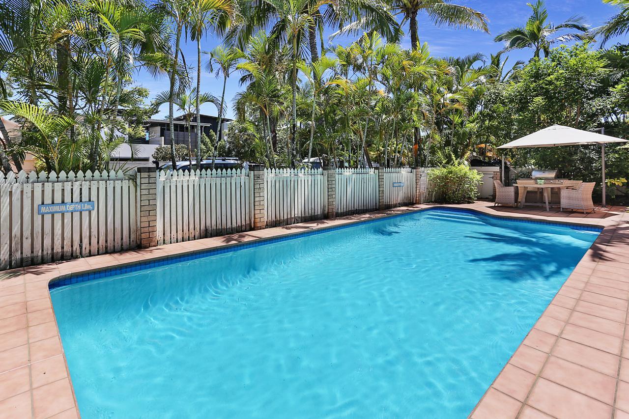 Low Tide On Noosa Sound - Pet Friendly ภายนอก รูปภาพ